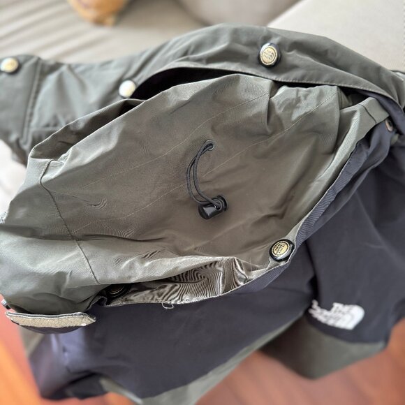 Heavy duty Gore Tex Northface Jacket - Picture 6 of 8